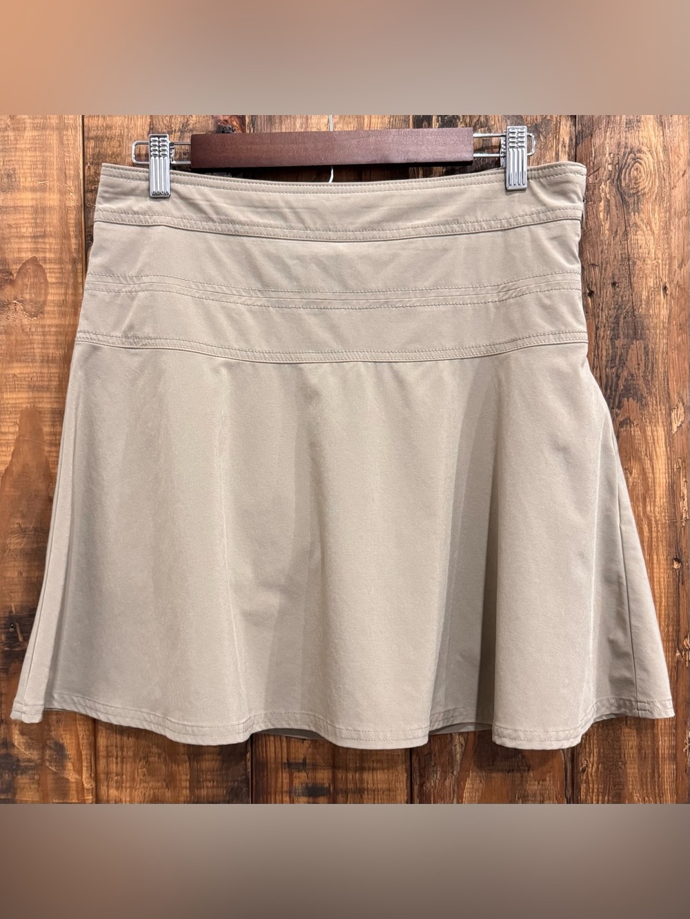 Athleta Womens Everyday Skort Golf Tennis Size 8 Tan Stretch Side Zip